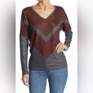 💥Enti Long Sleeve Chevron Tribal Vibe Brown Top M
